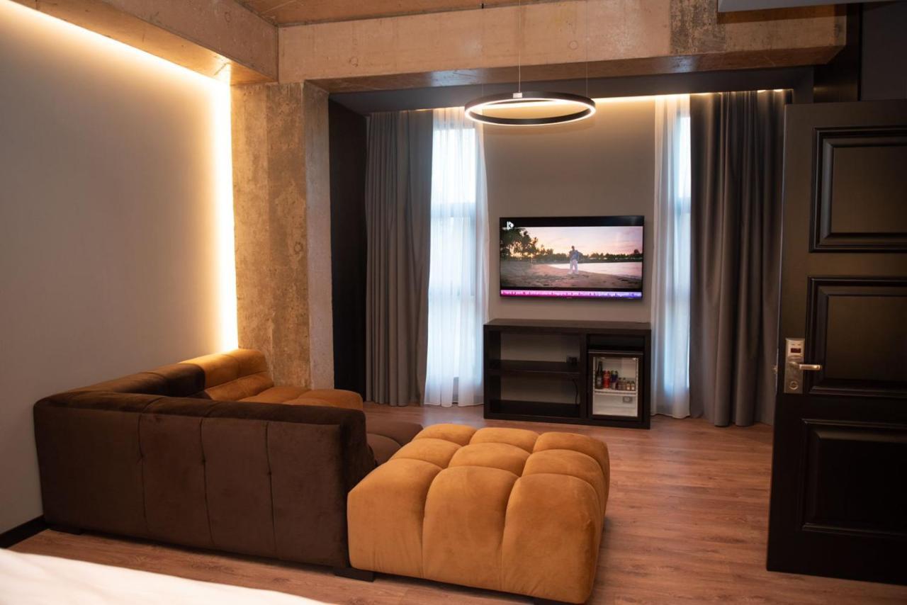 Toka Hotel Restaurant Udenisht Εξωτερικό φωτογραφία