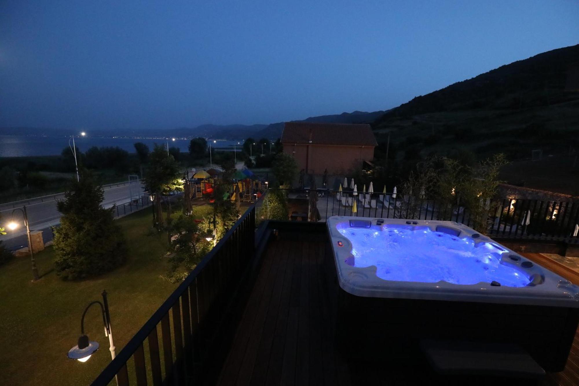 Toka Hotel Restaurant Udenisht Εξωτερικό φωτογραφία