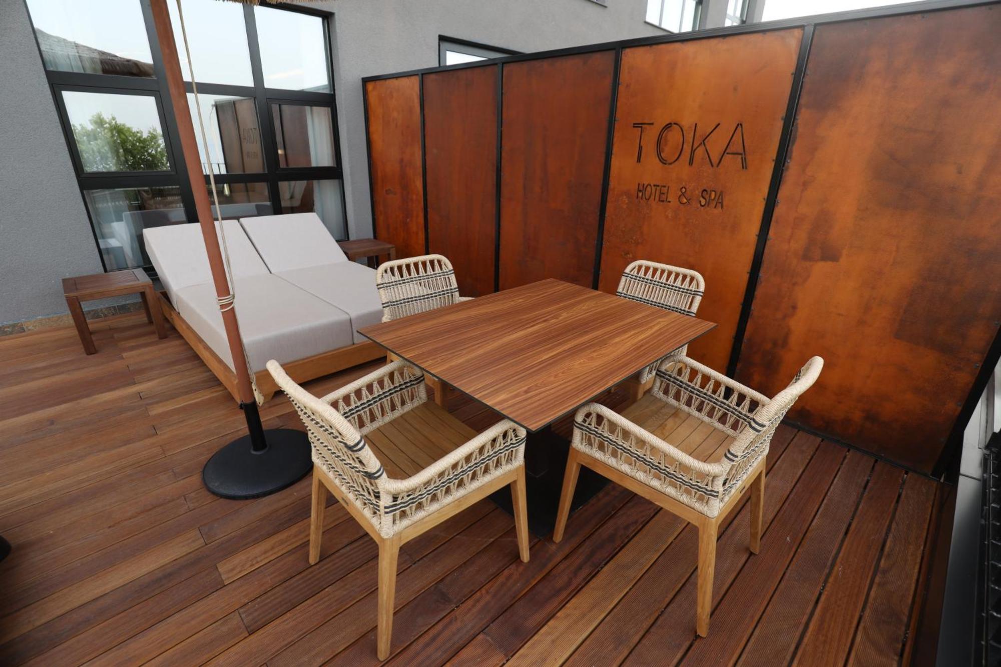 Toka Hotel Restaurant Udenisht Εξωτερικό φωτογραφία
