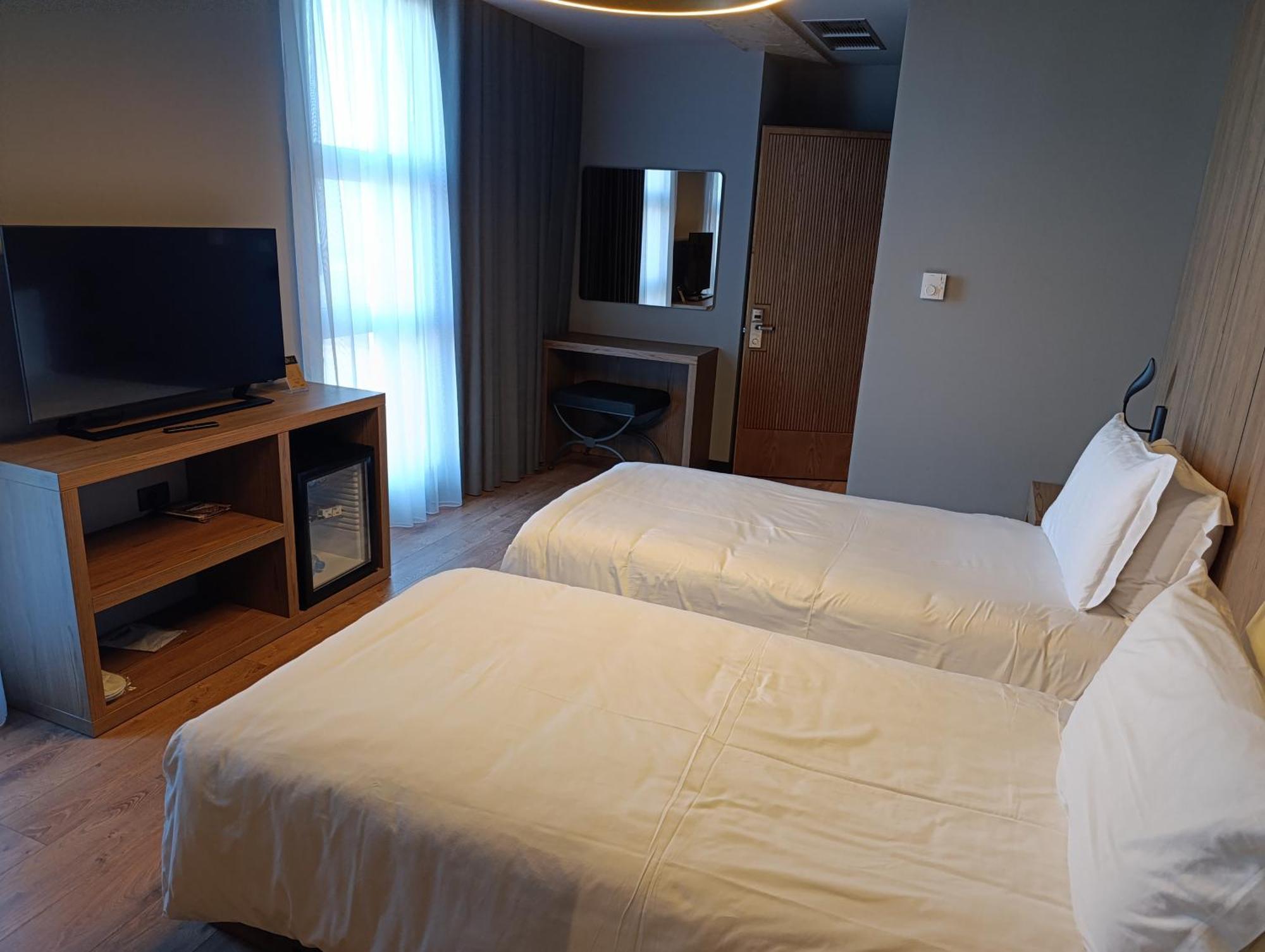 Toka Hotel Restaurant Udenisht Εξωτερικό φωτογραφία