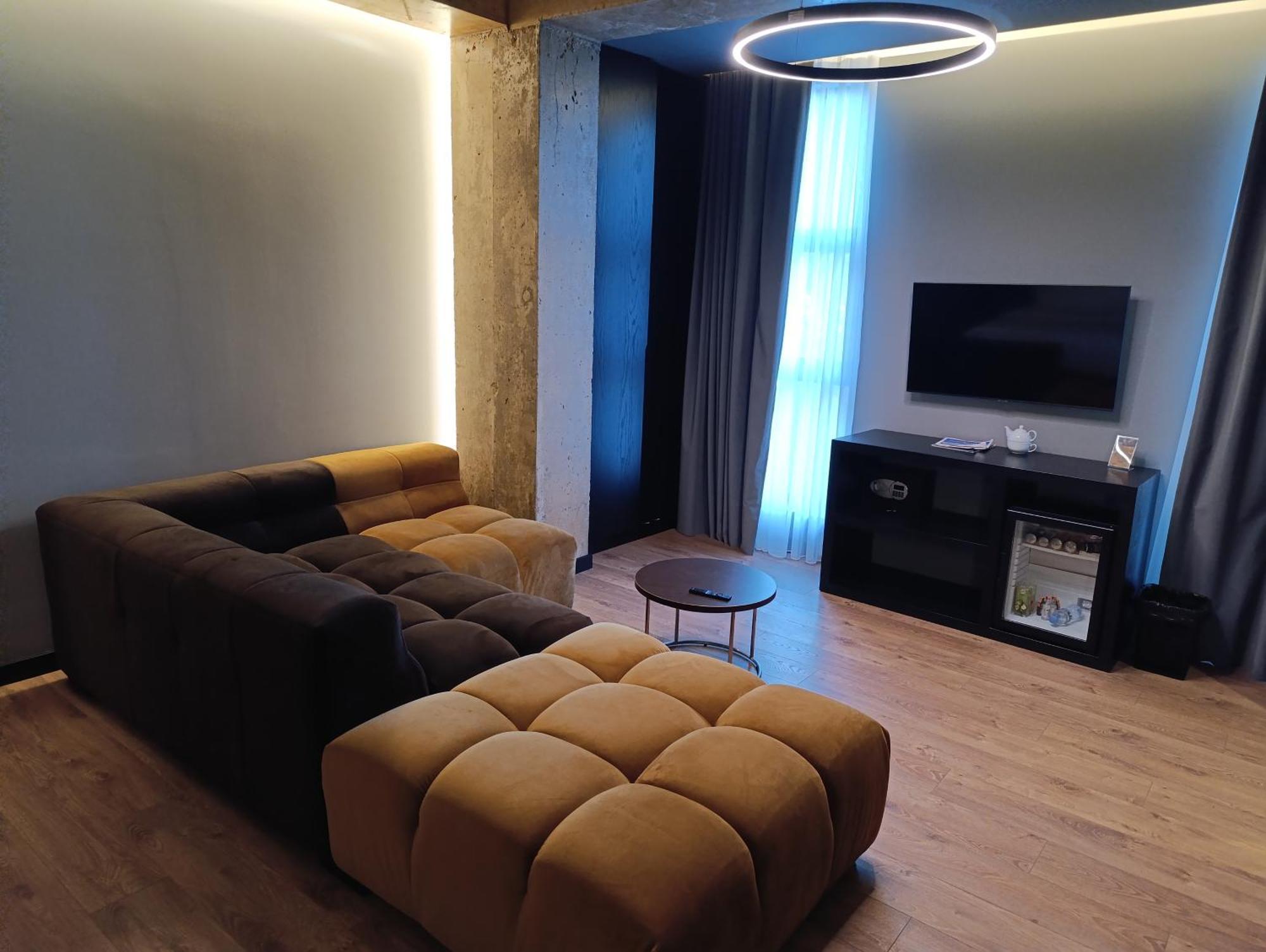 Toka Hotel Restaurant Udenisht Εξωτερικό φωτογραφία